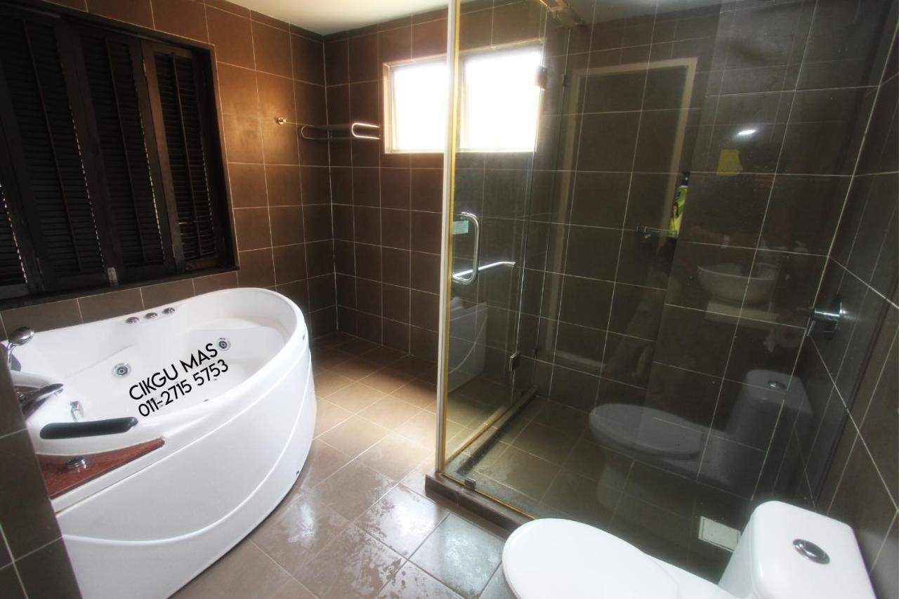 Gold Coast Morib By 369 Stay Kampong Tanjong Pechah Esterno foto